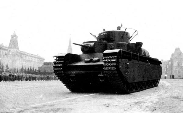 Тяжёлый танк Т-35. Иллюстрация № 1