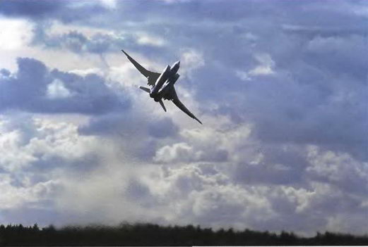 Энциклопедия современной военной авиации 1945 – 2002 ч 3 Фотоколлекция. Иллюстрация № 41